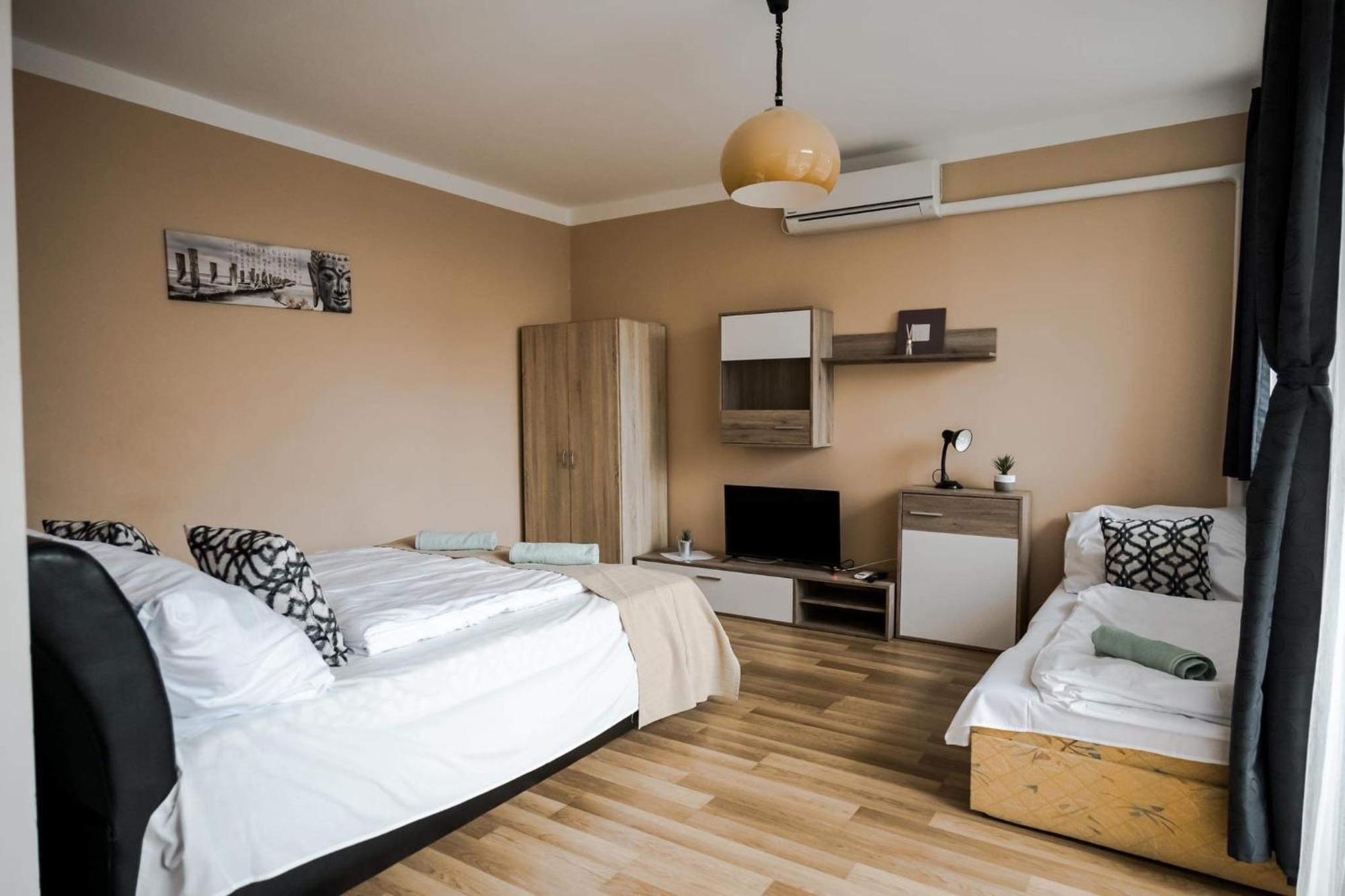 Bed and Breakfast Berény Panzió Balatonberény Esterno foto